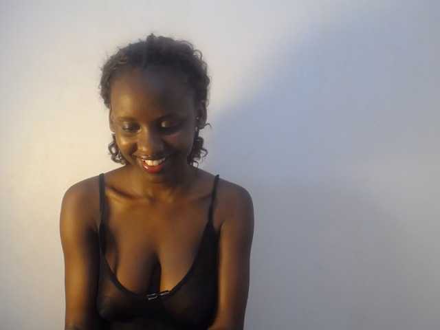Cherrydoll8 live cam on BongaCams