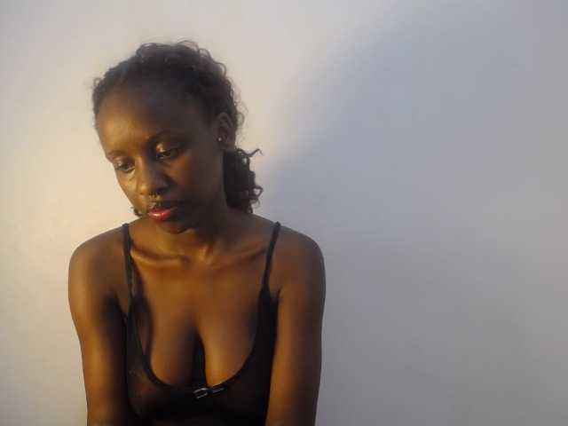 Cherrydoll8 live cam on BongaCams