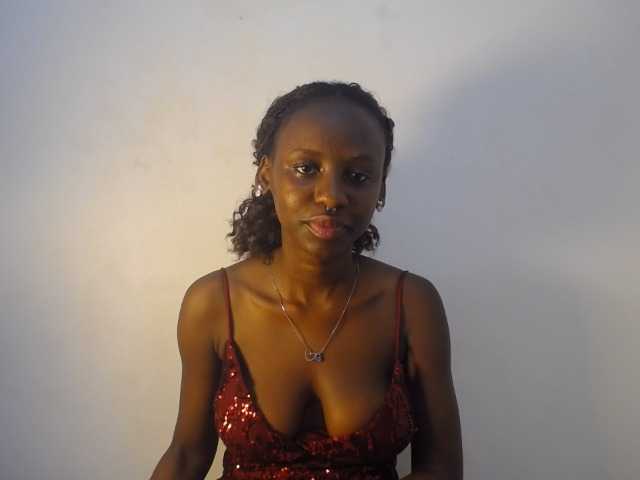 Cherrydoll8 live cam on BongaCams