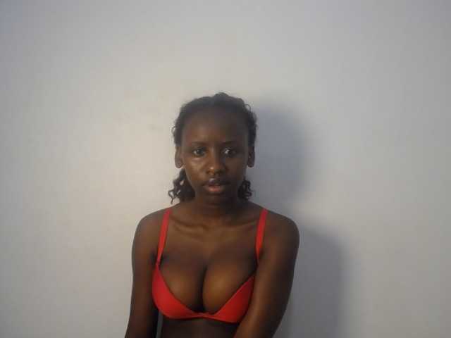 Cherrydoll8 live cam on BongaCams