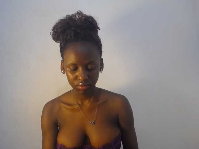 Cherrydoll8 — live female cam