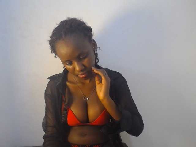 Cherrydoll8 live cam on BongaCams