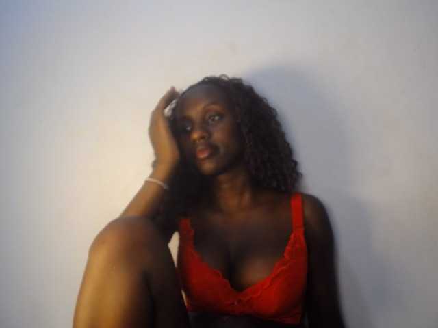 Cherrydoll8 live cam on BongaCams