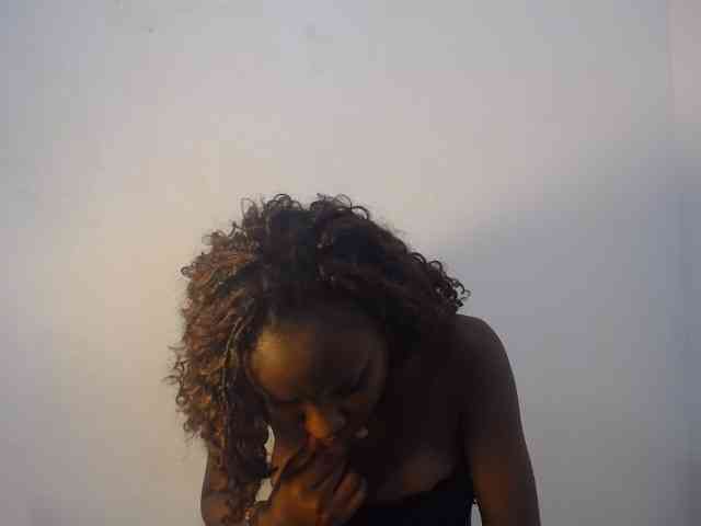 Cherrydoll8 webcam