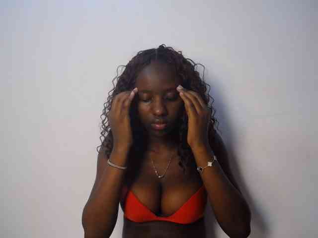Cherrydoll8 webcam