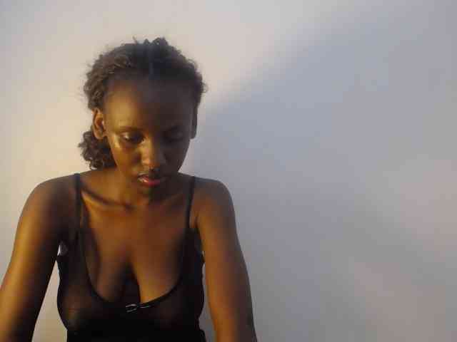 Cherrydoll8 webcam