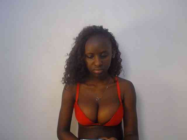 Cherrydoll8 webcam