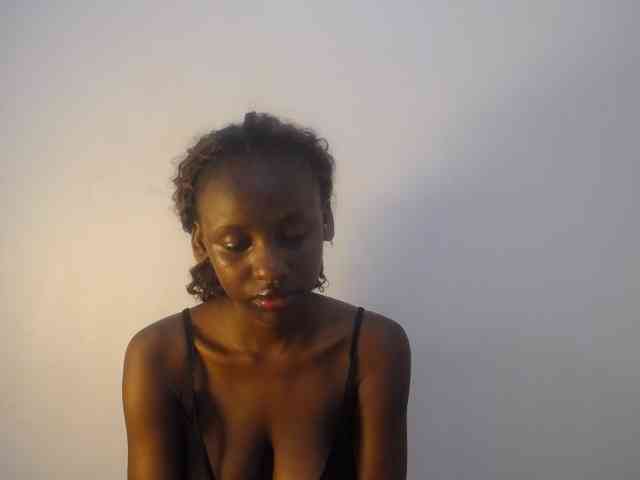 Cherrydoll8 webcam
