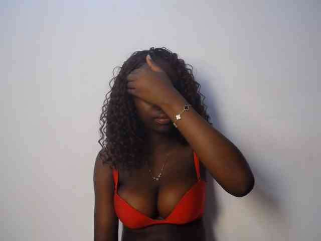 Cherrydoll8 webcam