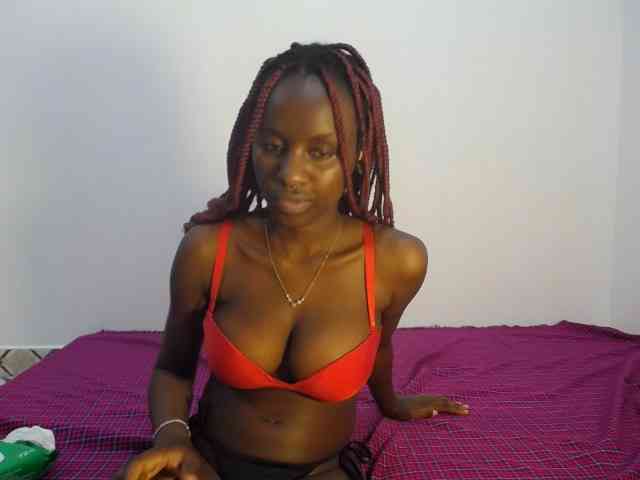 Cherrydoll8 webcam
