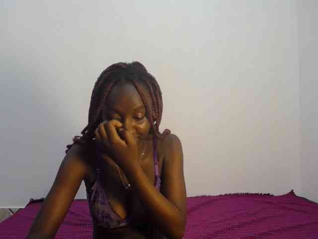 Cherrydoll8 webcam