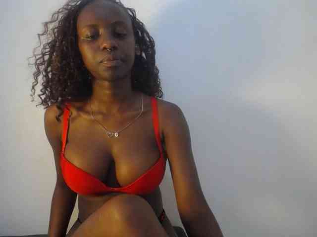 Cherrydoll8 webcam