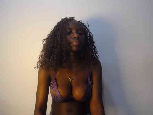 Cherrydoll8 webcam