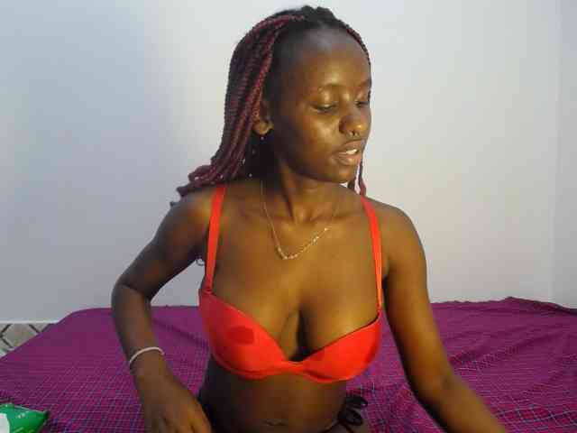 Cherrydoll8 webcam