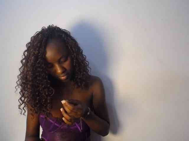 Cherrydoll8 webcam
