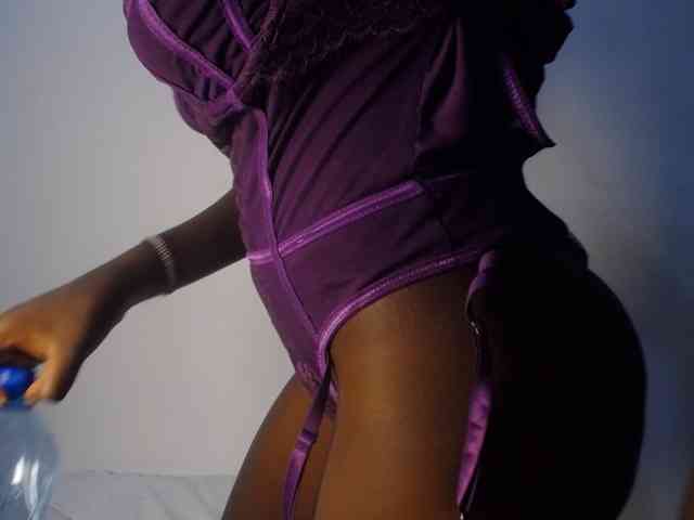 Cherrydoll8 webcam