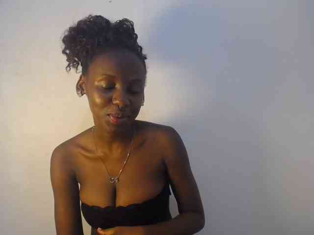 Cherrydoll8 webcam