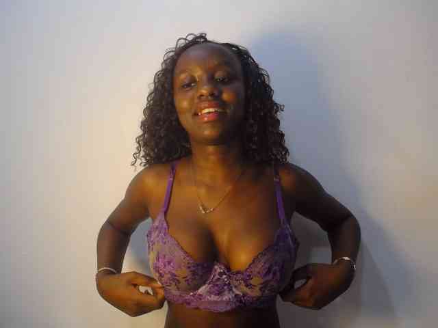Cherrydoll8 webcam