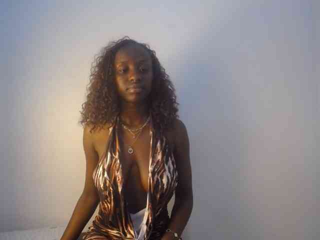 Cherrydoll8 webcam