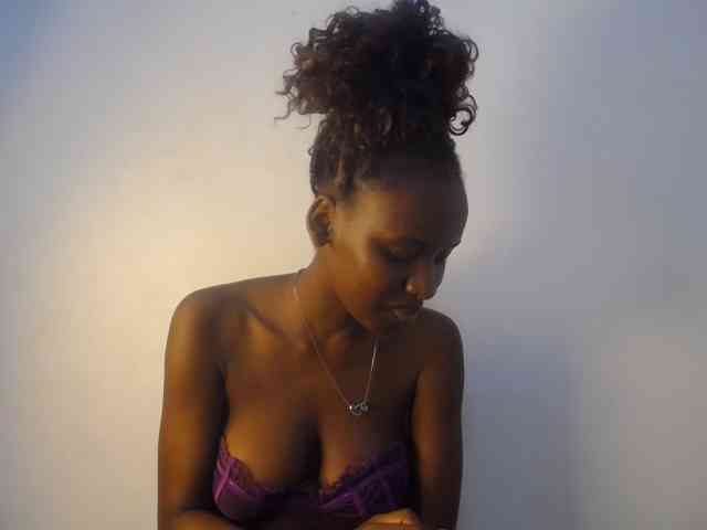Cherrydoll8 webcam