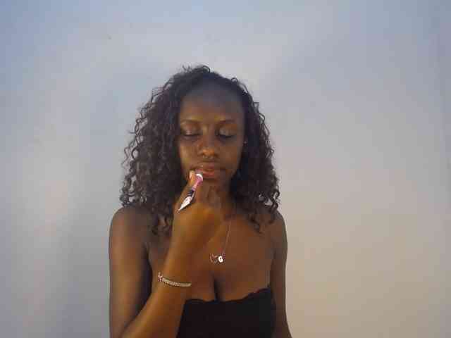Cherrydoll8 webcam