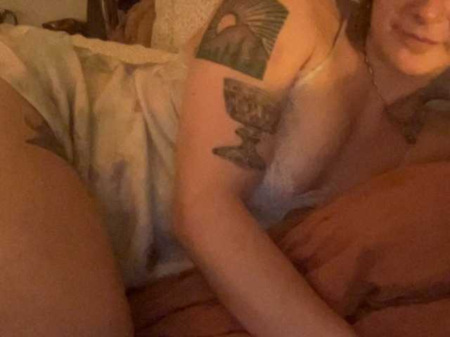 monaroeee live cam on BongaCams