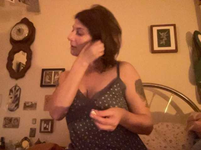 monaroeee live cam on BongaCams