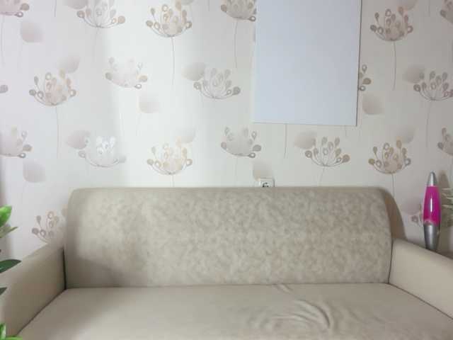 LizaSlowly live cam on BongaCams