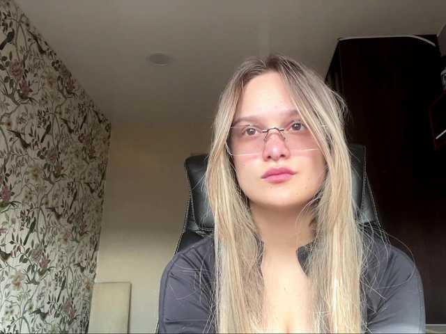 AnnaHoupt