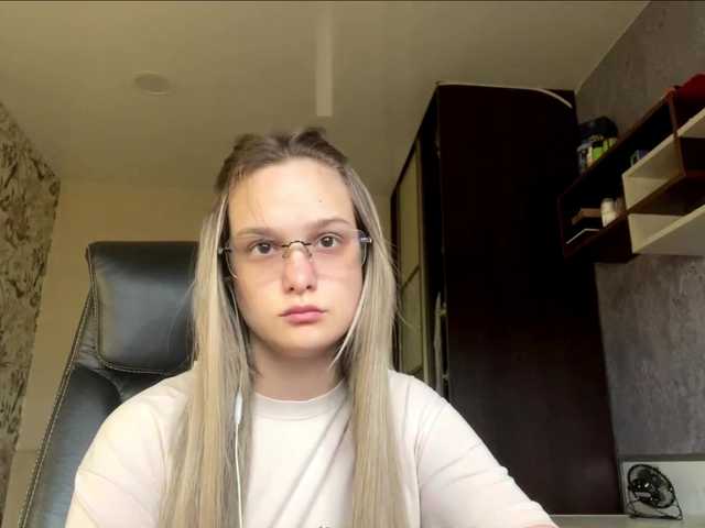 AnnaHoupt live cam on BongaCams