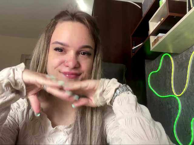 AnnaHoupt live cam on BongaCams