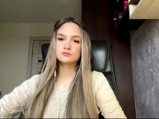 AnnaHoupt