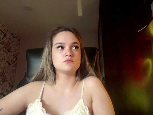 AnnaHoupt