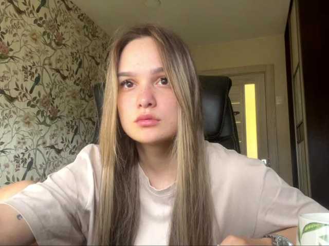 AnnaHoupt live cam on BongaCams