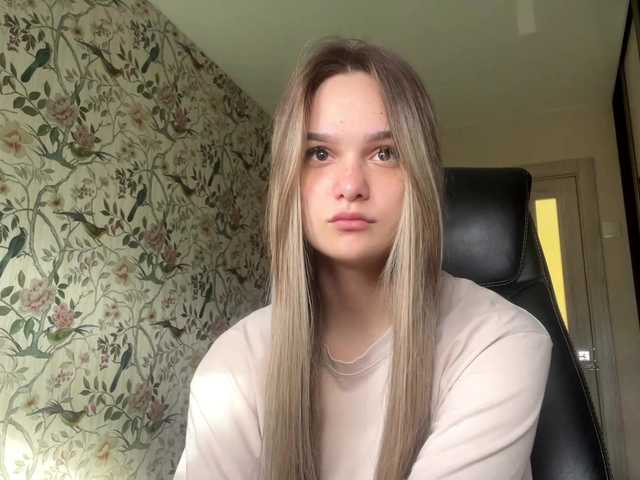 AnnaHoupt live cam on BongaCams