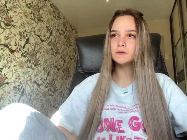 AnnaHoupt live cam on BongaCams