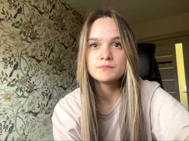 AnnaHoupt live cam on BongaCams