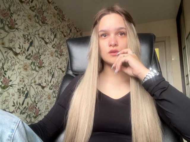 AnnaHoupt live cam on BongaCams