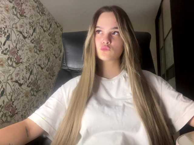 AnnaHoupt