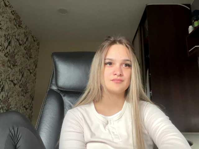 AnnaHoupt live cam on BongaCams