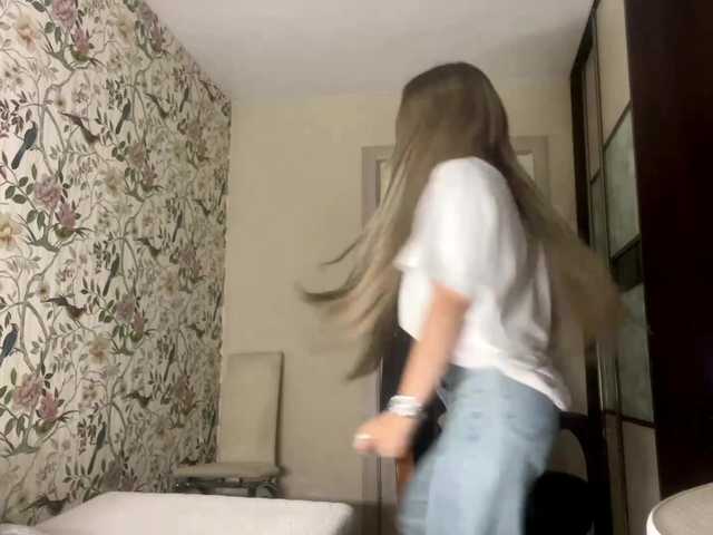 AnnaHoupt live cam on BongaCams