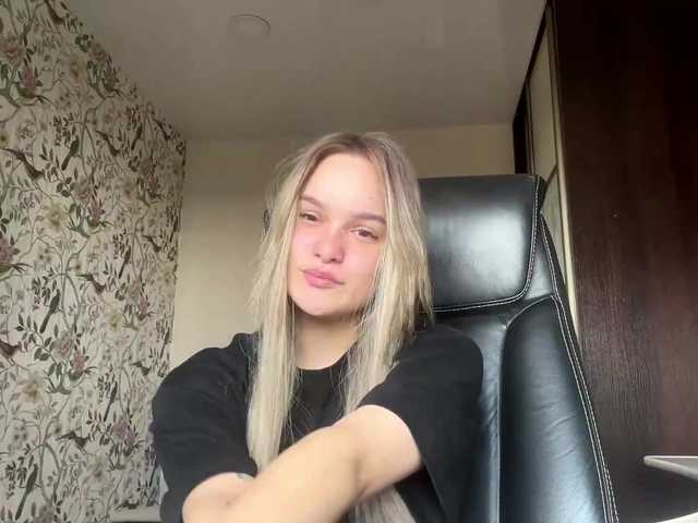 AnnaHoupt live cam on BongaCams