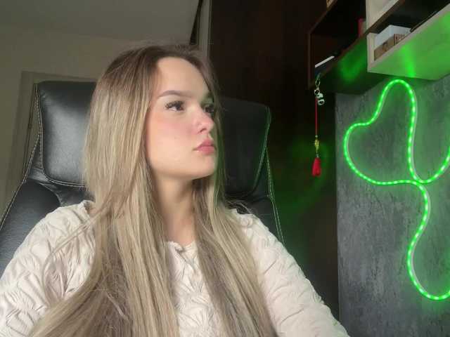 AnnaHoupt
