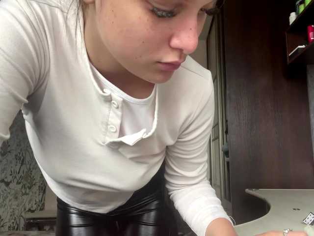 AnnaHoupt