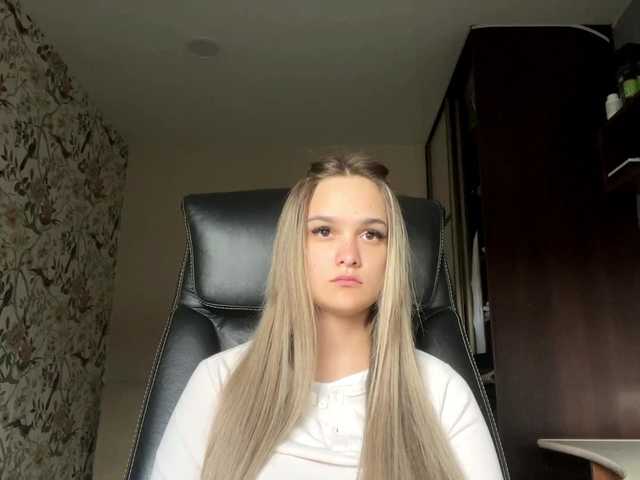 AnnaHoupt live cam on BongaCams