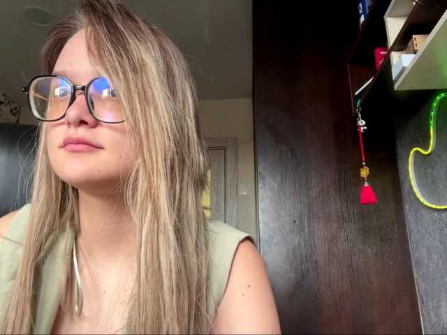 AnnaHoupt