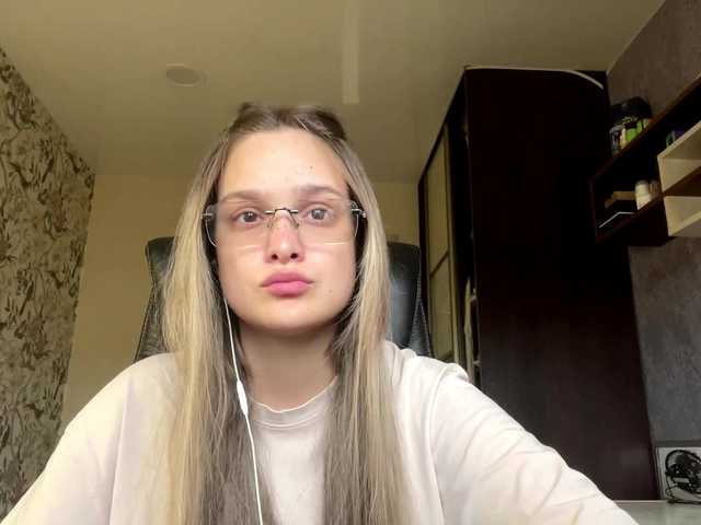 AnnaHoupt