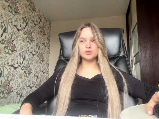 AnnaHoupt