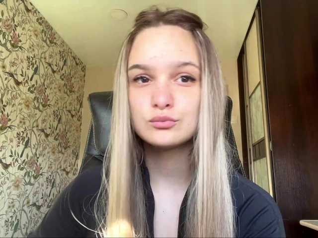AnnaHoupt live cam on BongaCams