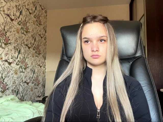 AnnaHoupt live cam on BongaCams